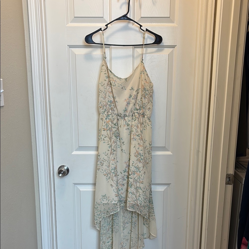 Forever 21 Cream Floral Dress